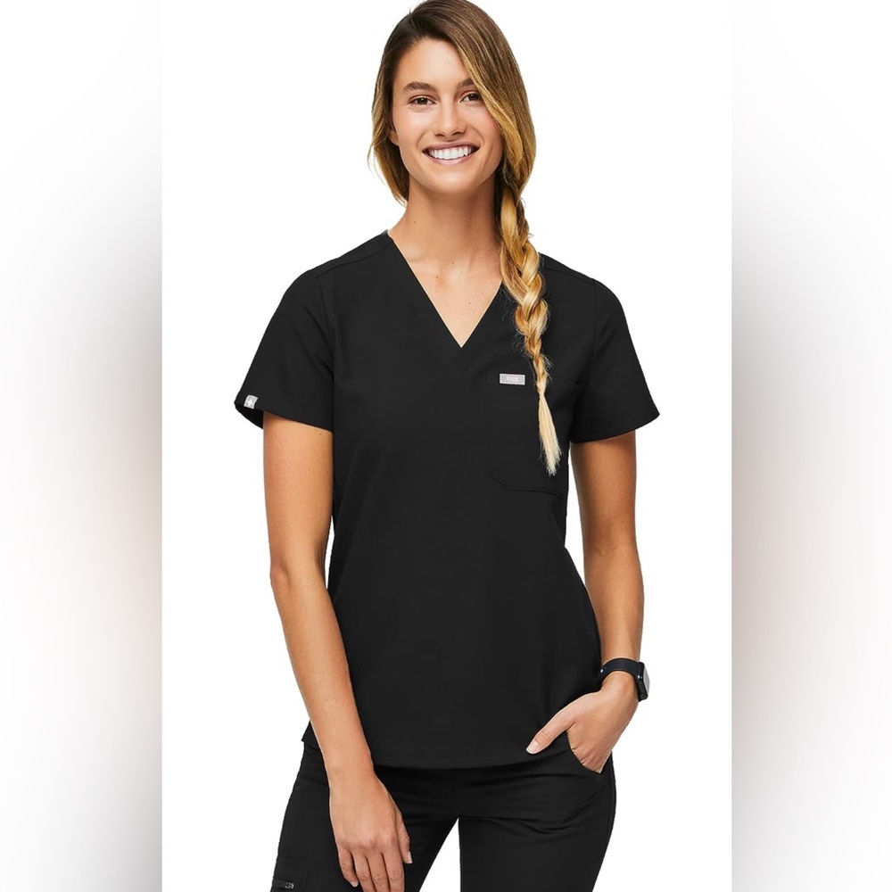 FIGS One Pocket Catarina Scrub Top for Women — Black (S)